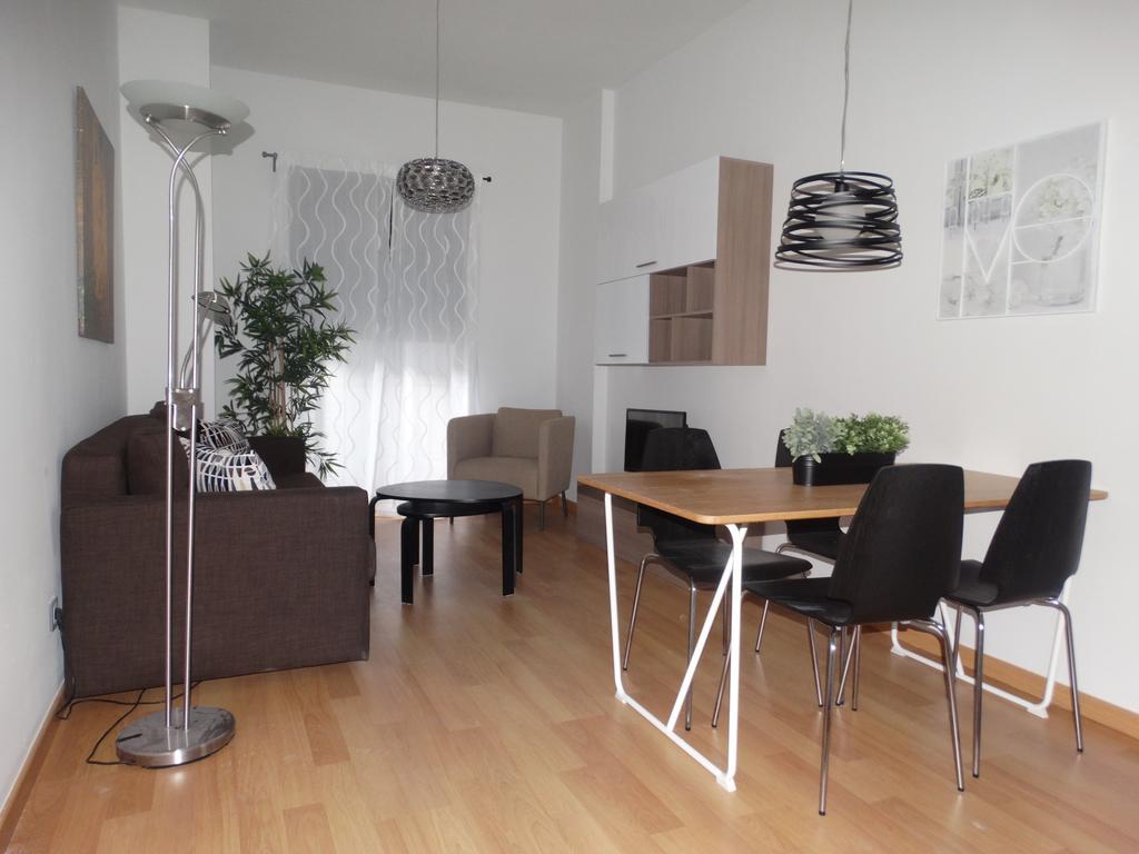Malaga Apartamentos - Jinetes, 14 المظهر الخارجي الصورة